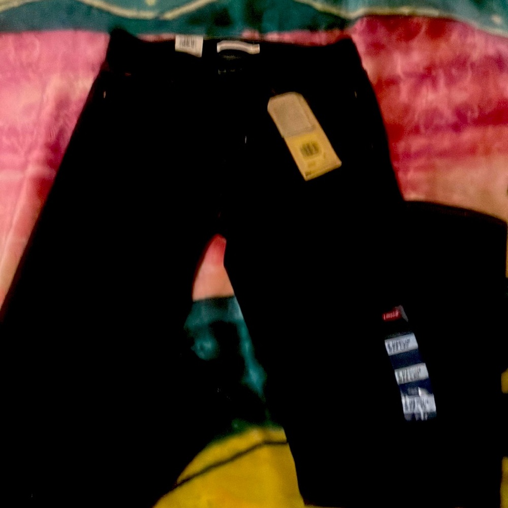 Women’s Levi’s brand new never been worn still have the tags